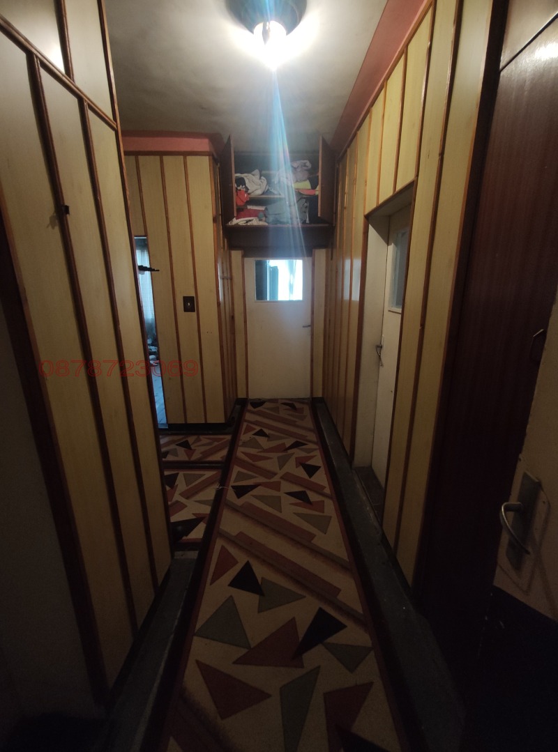 Продава ЕТАЖ ОТ КЪЩА, гр. Никопол, област Плевен, снимка 12 - Етаж от къща - 52788205