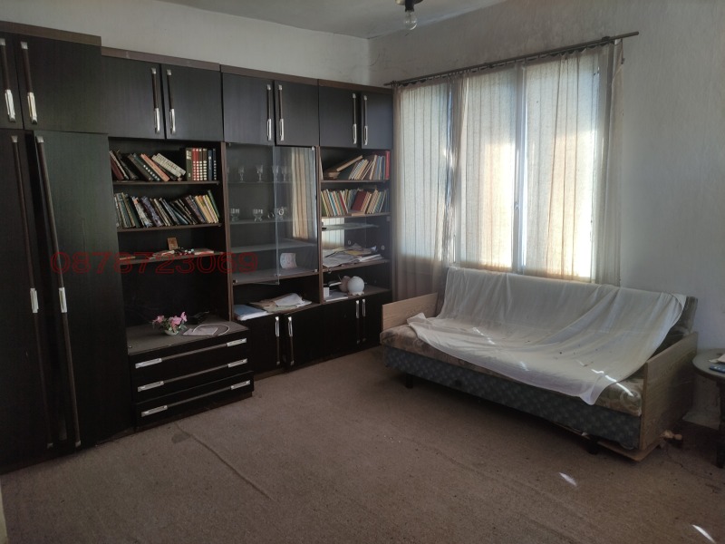 Продава ЕТАЖ ОТ КЪЩА, гр. Никопол, област Плевен, снимка 7 - Етаж от къща - 52788205