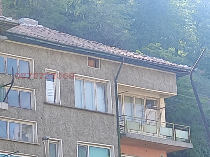 Продава ЕТАЖ ОТ КЪЩА, гр. Никопол, област Плевен, снимка 2 - Етаж от къща - 52788205