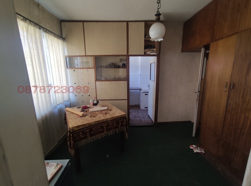 Продава ЕТАЖ ОТ КЪЩА, гр. Никопол, област Плевен, снимка 11 - Етаж от къща - 52788205