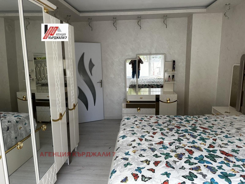 En venta  2 dormitorios Kardzhali , Vazrozhdentsi , 70 metros cuadrados | 78222608 - imagen [4]