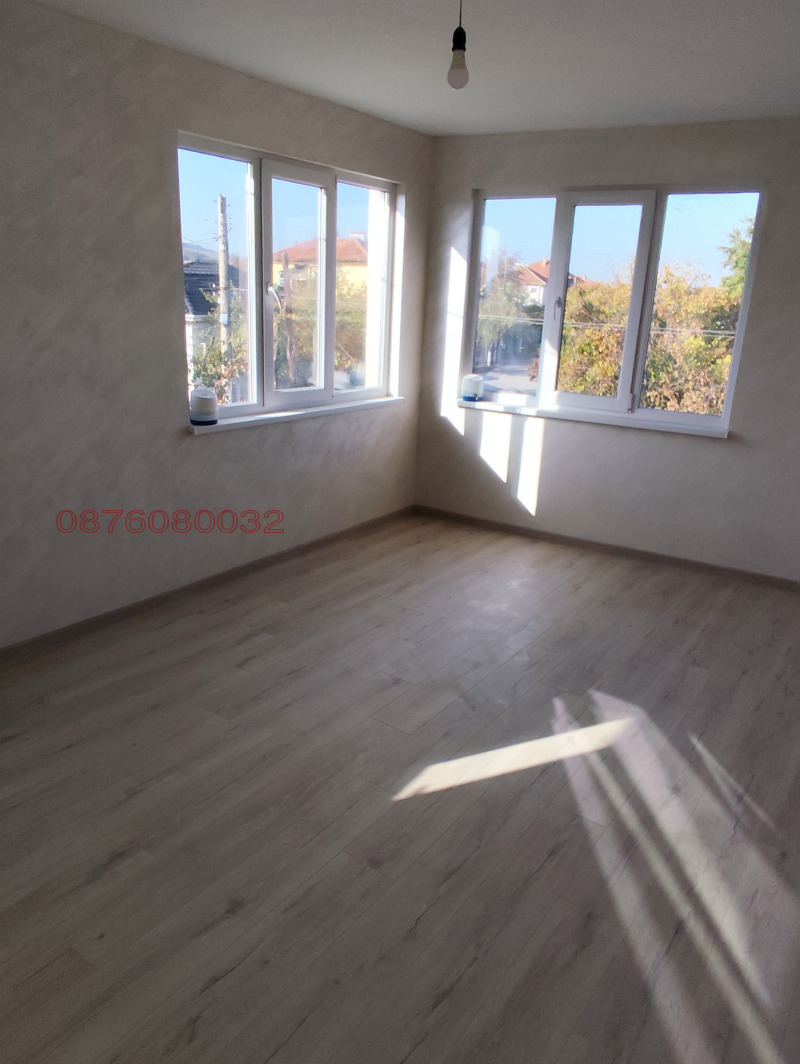 Продава ЕТАЖ ОТ КЪЩА, гр. Каспичан, област Шумен, снимка 11 - Етаж от къща - 52782554