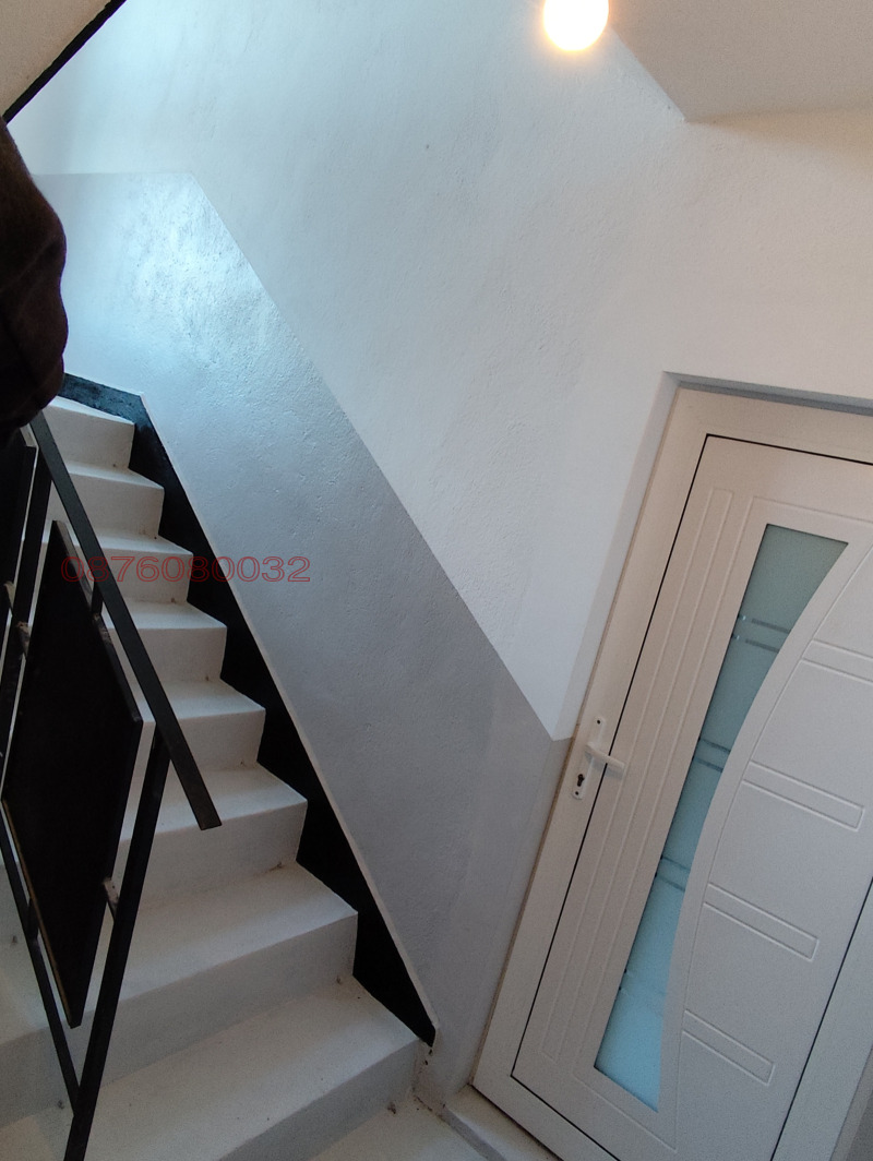 Продава ЕТАЖ ОТ КЪЩА, гр. Каспичан, област Шумен, снимка 5 - Етаж от къща - 52782554