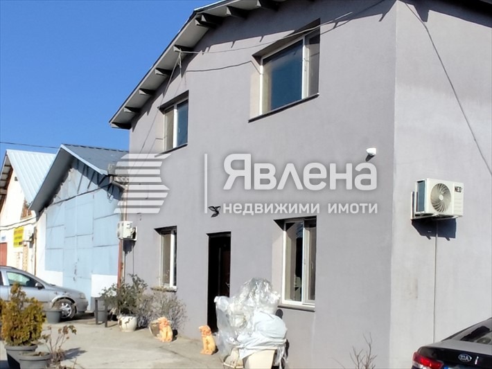 Продава СКЛАД, гр. Пловдив, Индустриална зона - Север, снимка 2 - Складове - 49186168