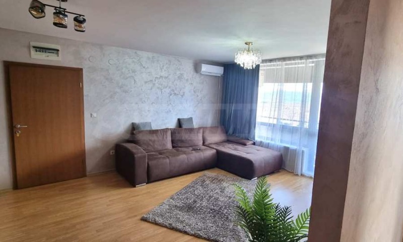 Продава 3-СТАЕН в област Благоевград, гр. Разлог - 98 кв.м / 99 900 € » 195 387.42 лв., СУПРИММО ОФИСИ В СТРАНАТА