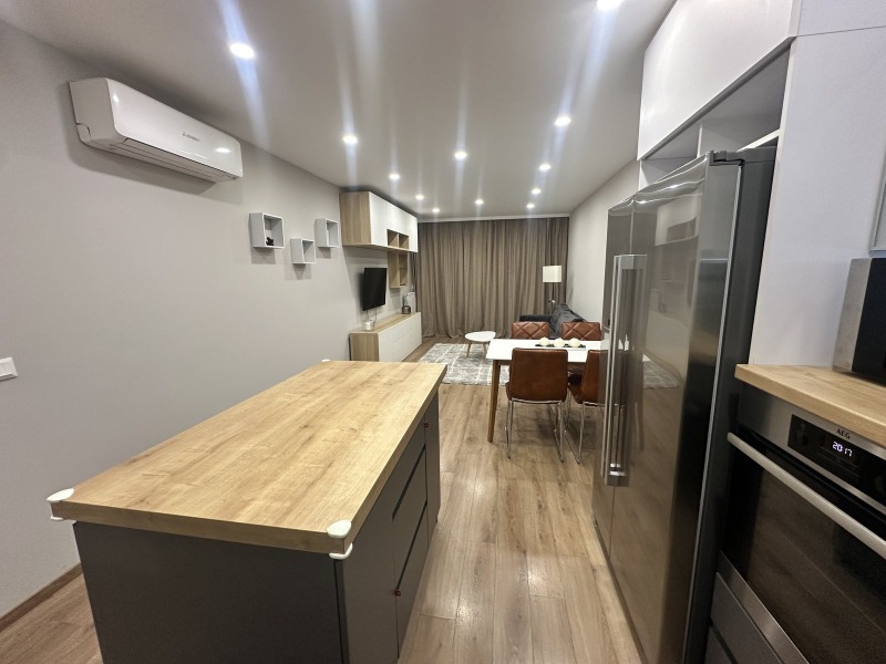 Продава 3-СТАЕН, гр. София, Изгрев, снимка 2 - Апартаменти - 53088462