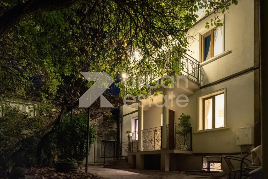 Продава КЪЩА, гр. София, Център, снимка 14 - Къщи - 54307270