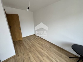 2 makuuhuonetta Vazraždane 1, Varna 7