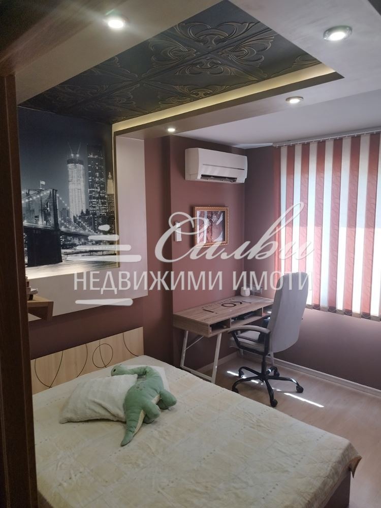 De vânzare  3 dormitoare Șumen , Traciia , 90 mp | 37446585 - imagine [5]