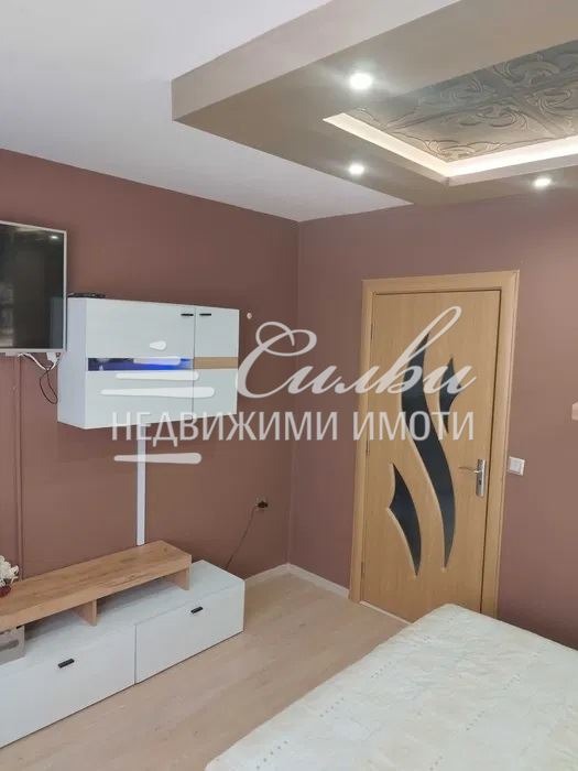 De vânzare  3 dormitoare Șumen , Traciia , 90 mp | 37446585 - imagine [6]