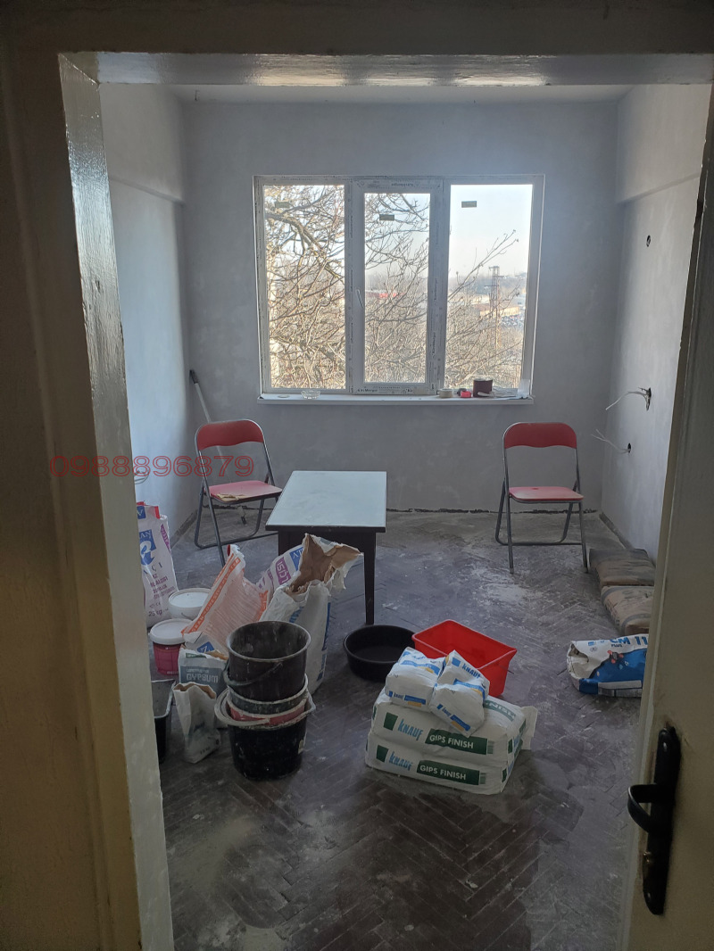 Продава МНОГОСТАЕН, гр. Русе, Захарна фабрика, снимка 6 - Апартаменти - 52945925