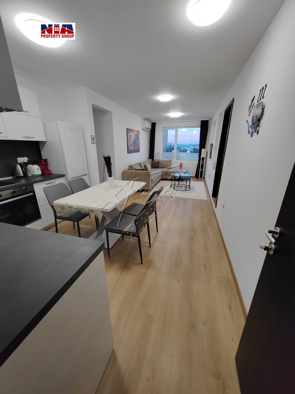 Продава МНОГОСТАЕН, гр. Бургас, Лазур, снимка 3 - Апартаменти - 54833377