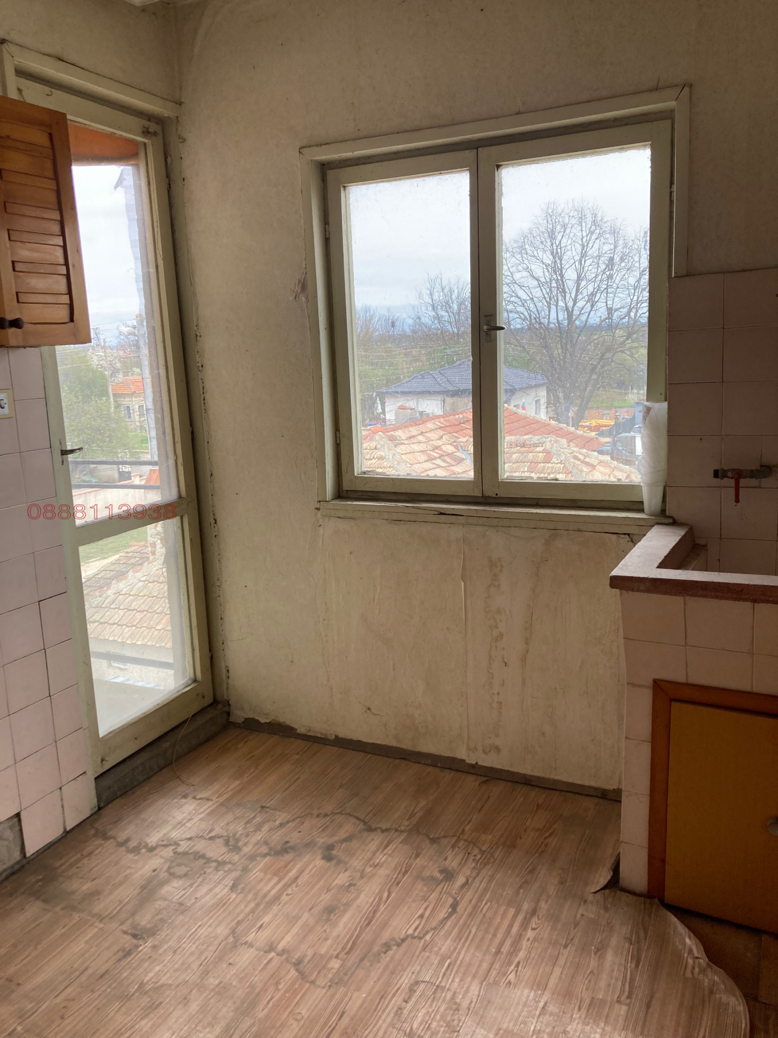 Продава ЕТАЖ ОТ КЪЩА, гр. Добрич, Рилци, снимка 10 - Етаж от къща - 54654842