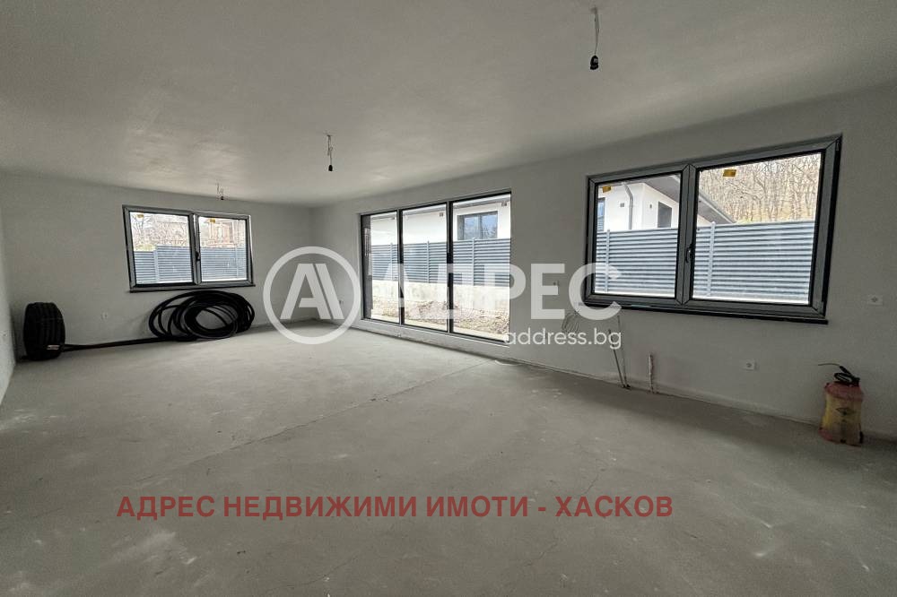 Продава КЪЩА, гр. Хасково, в.з. Хасково, снимка 6 - Къщи - 54118707