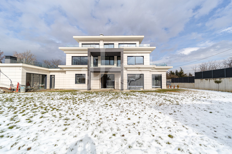 Продава КЪЩА в град София, Бояна - 820 кв.м / 2 888 000 € » 5 648 437.04 лв., ДЖЕЙ И ДЖЕЙ КОРПОРЕЙШЪН ООД