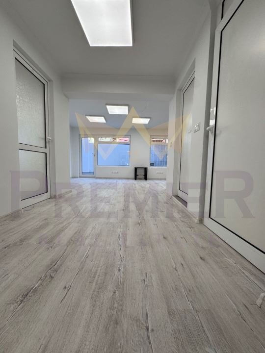 Продава ОФИС, гр. Варна, Колхозен пазар, снимка 5 - Офиси - 54340824