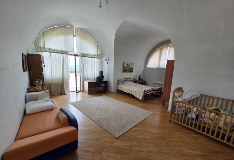 Продава  Къща град Кюстендил , в.з. Юг , 636 кв.м | 74425131 - изображение [8]