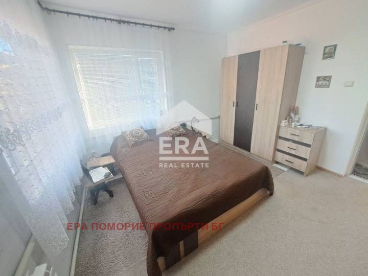 Продава КЪЩА, с. Подвис, област Бургас, снимка 10 - Къщи - 52808383