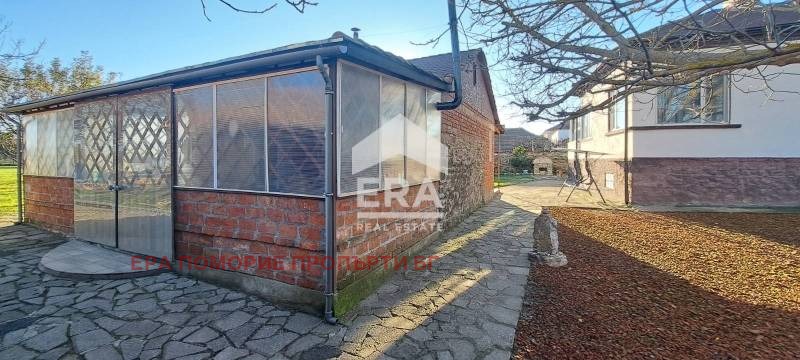 Продава КЪЩА, с. Подвис, област Бургас, снимка 3 - Къщи - 52808383