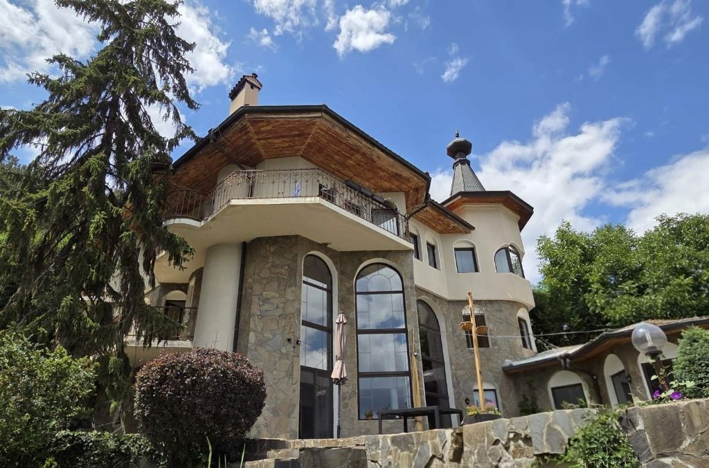Продава КЪЩА, гр. Кюстендил, в.з. Юг, снимка 2 - Къщи - 50990159