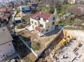 Къща град Варна, м-т Кочмар