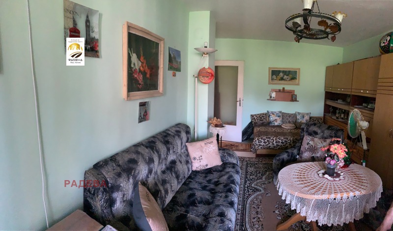 Satılık  1 yatak odası Ruse , Alei Vazrajdane , 60 metrekare | 64693613 - görüntü [5]