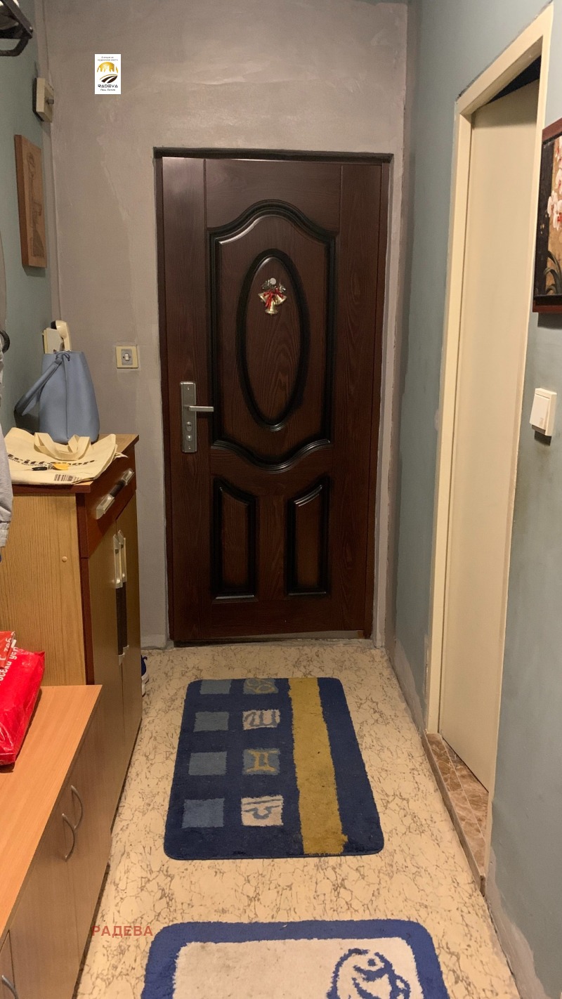 Satılık  1 yatak odası Ruse , Alei Vazrajdane , 60 metrekare | 64693613
