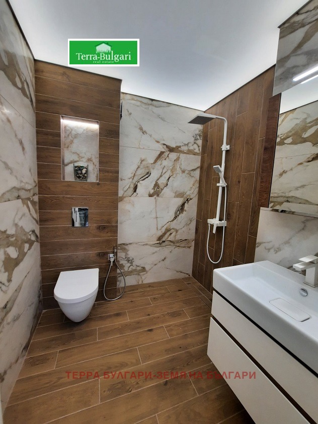 Продава  3-стаен град Перник , Изток , 117 кв.м | 74548410 - изображение [16]