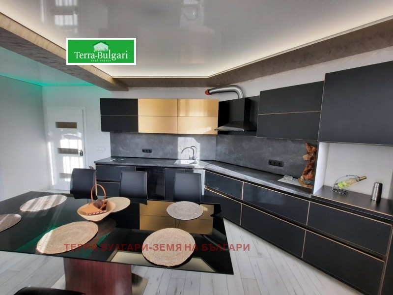 Продава  3-стаен град Перник , Изток , 117 кв.м | 74548410 - изображение [6]