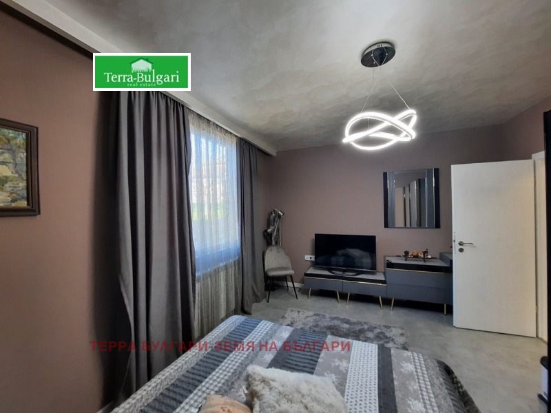 Продава  3-стаен град Перник , Изток , 117 кв.м | 74548410 - изображение [11]