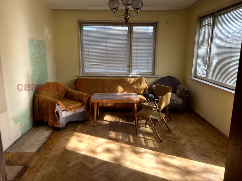 Продава 3-СТАЕН, гр. Кърджали, Център, снимка 2 - Апартаменти - 52783373