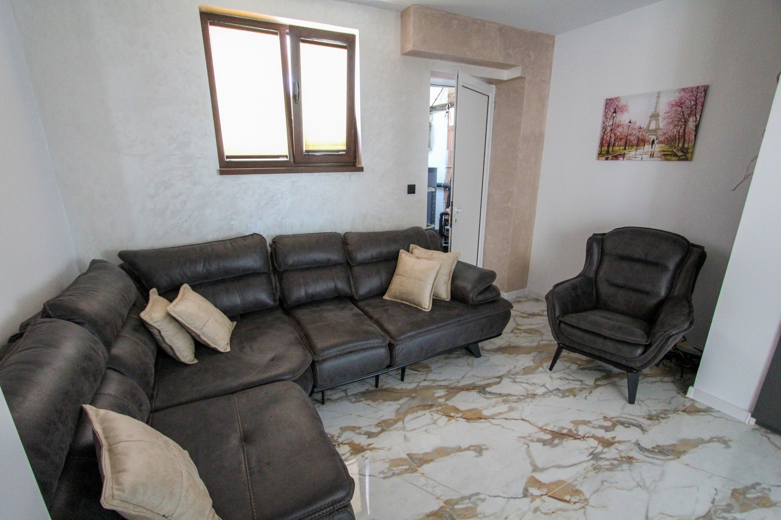 Продава КЪЩА, гр. София, с. Долни Богров, снимка 4 - Къщи - 53887878