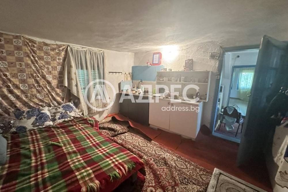 Продава КЪЩА, с. Градец, област София област, снимка 6 - Къщи - 55800636