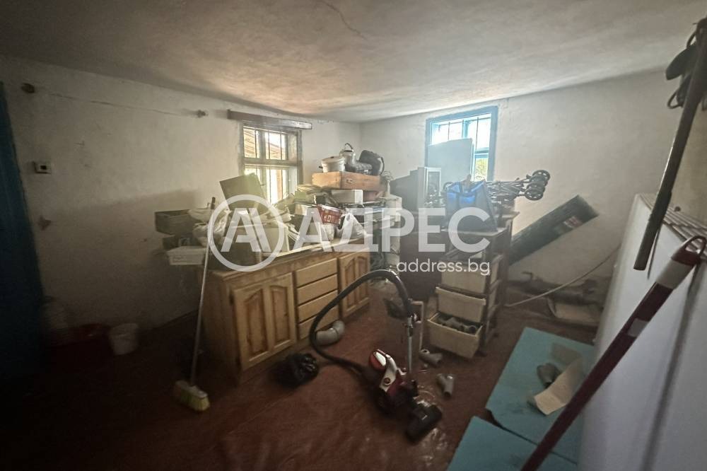 Продава КЪЩА, с. Градец, област София област, снимка 5 - Къщи - 55800636