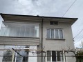 Продава ЕТАЖ ОТ КЪЩА, гр. Карлово, област Пловдив, снимка 1 - Етаж от къща - 44739867