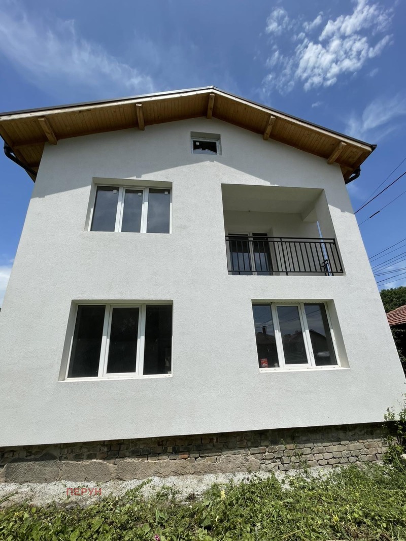 À venda  Casa Pernik , Klepalo , 130 m² | 99389112