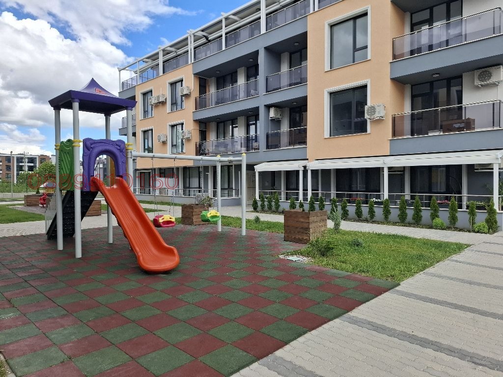 Продава 2-СТАЕН, гр. Пловдив, Остромила