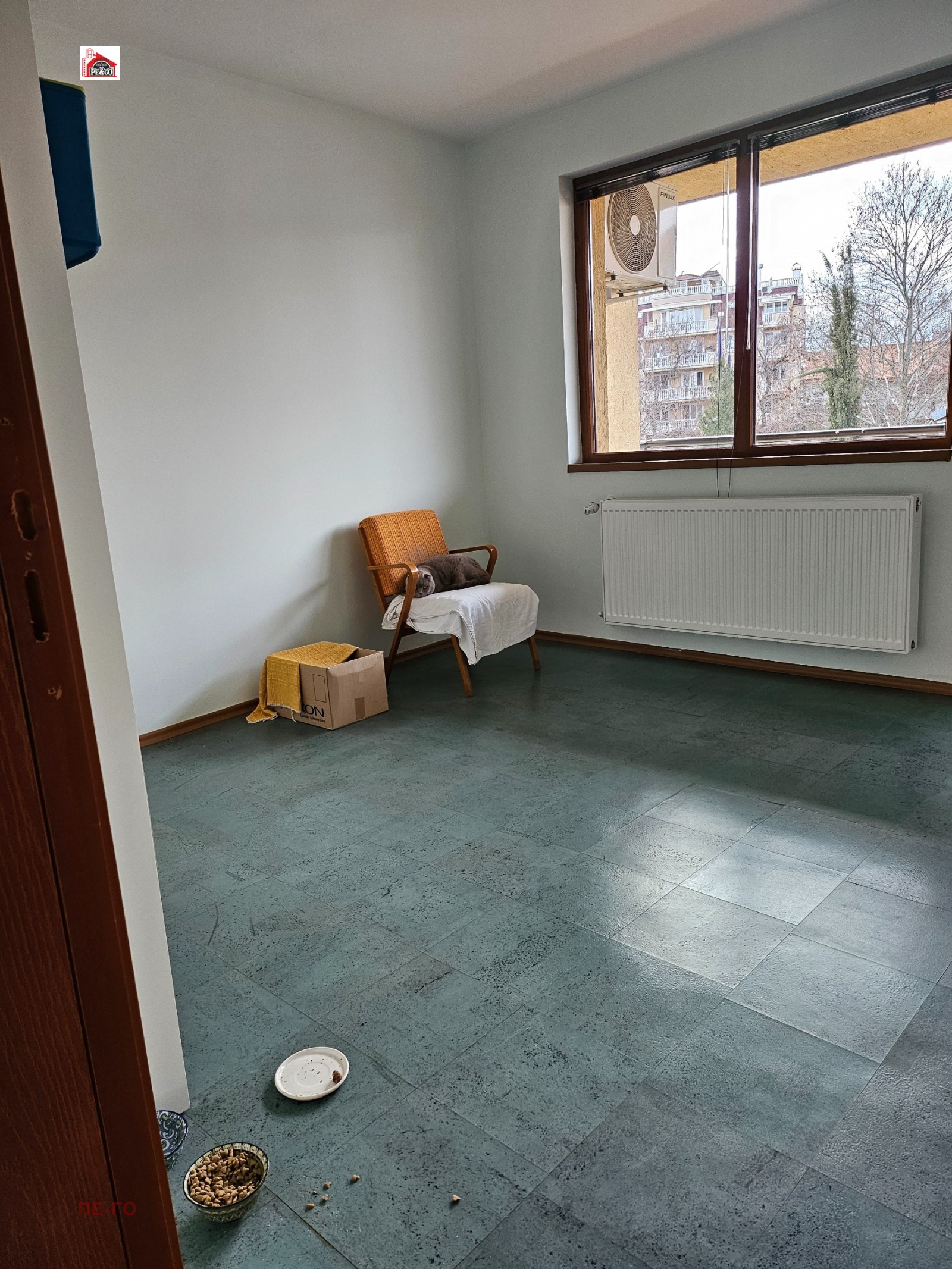 Продава ЕТАЖ ОТ КЪЩА, гр. Пазарджик, Център, снимка 12 - Етаж от къща - 55107368