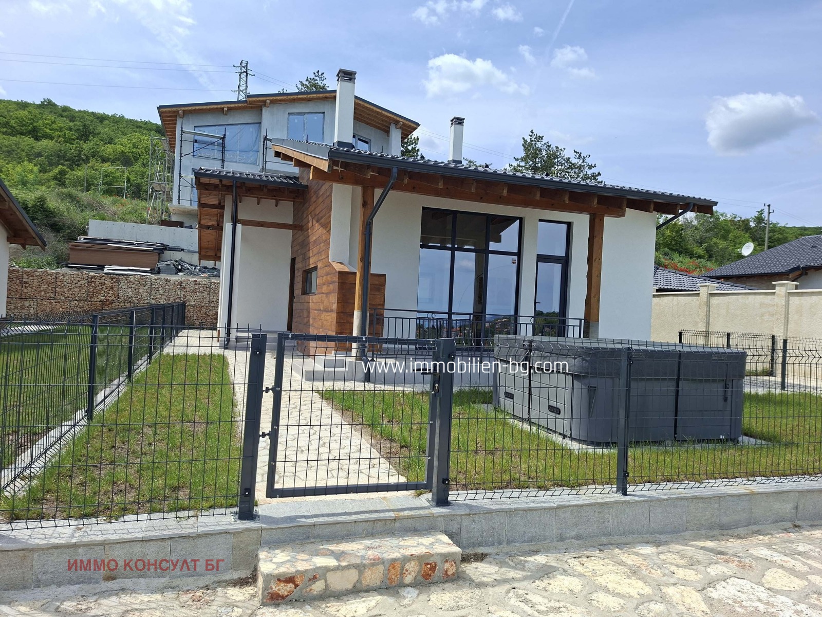 Продава КЪЩА, гр. Балчик, област Добрич, снимка 5 - Къщи - 55804331