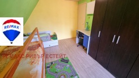 1 chambre Chirok tsentar, Rouse 6