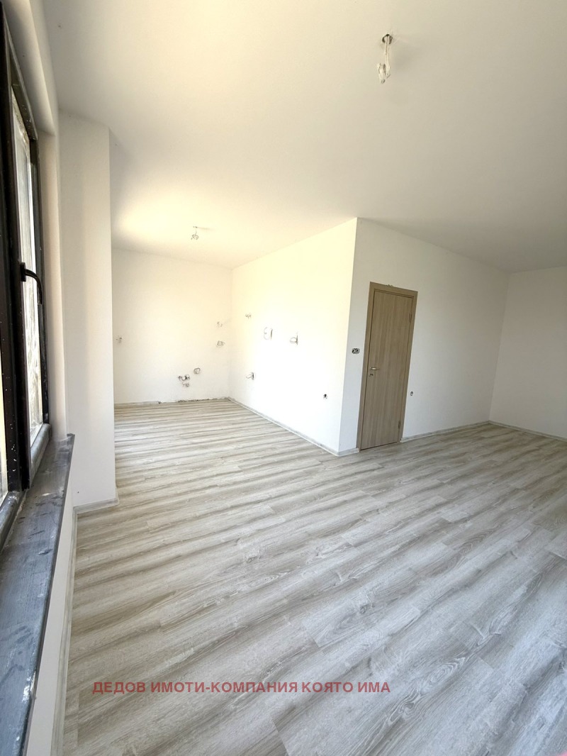 Продава КЪЩА, с. Богомилово, област Стара Загора, снимка 13 - Къщи - 52270548