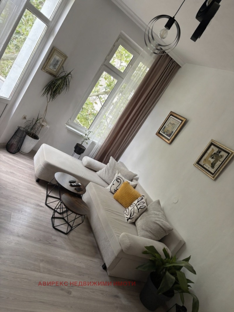 Продава ЕТАЖ ОТ КЪЩА в град Пловдив, Център - 140 кв.м / 351 000 € » 686 496.33 лв., АВИРЕКС НЕДВИЖИМИ ИМОТИ