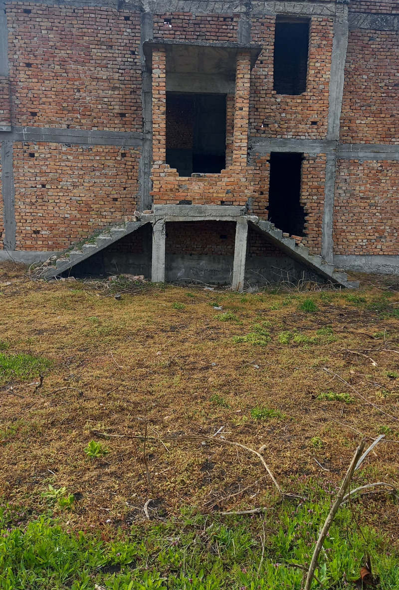 Продава КЪЩА в област Велико Търново, с. Царски извор - 220 кв.м / 8 500 € » 16 624.56 лв., ЯНА ИНВЕСТ ЕООД