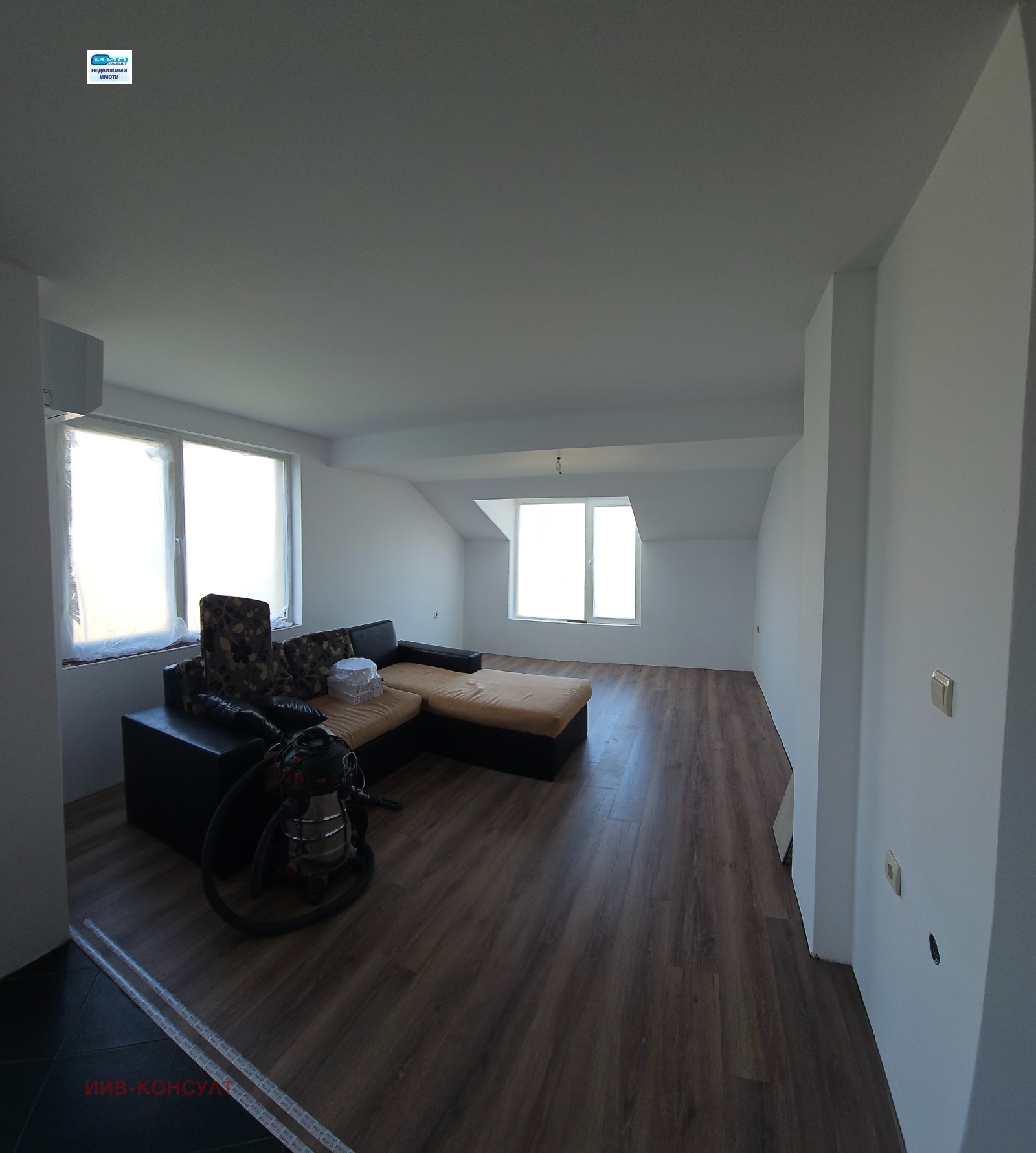 Продава 2-СТАЕН, гр. Велико Търново, Център, снимка 2 - Апартаменти - 51200620