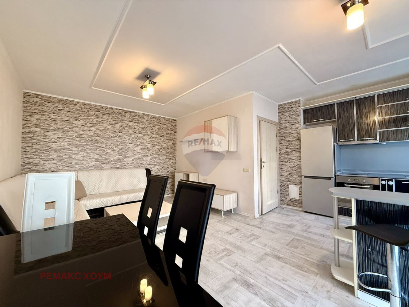 Продава 3-СТАЕН, гр. Варна, Окръжна болница-Генерали, снимка 2 - Апартаменти - 54240255