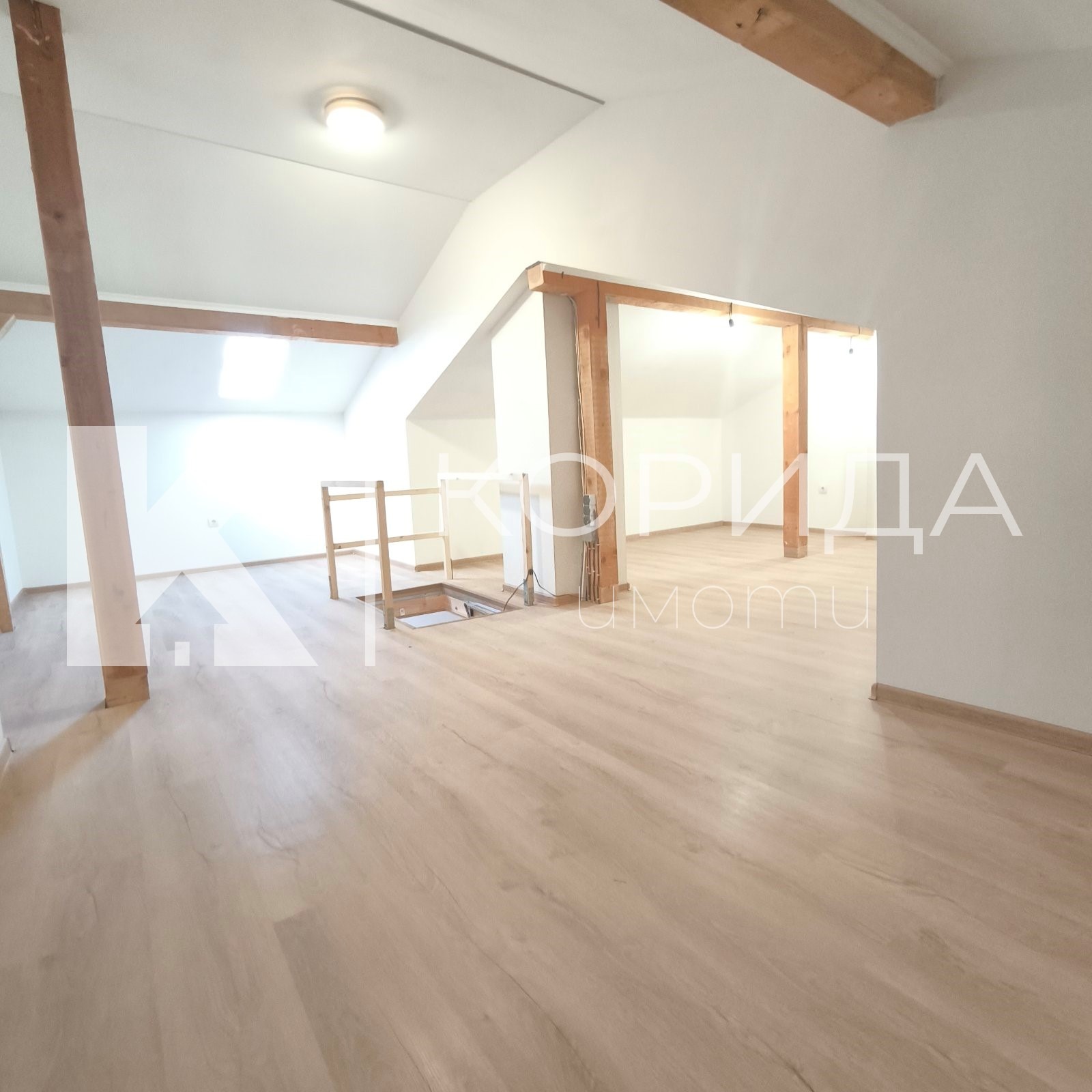Продава КЪЩА, гр. Правец, област София област, снимка 12 - Къщи - 54638698