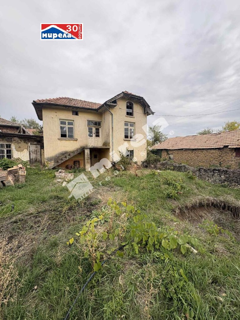 Продава КЪЩА, област Велико Търново, с. Коевци • 10000 € / 19558.30 лв. • 75984833 1