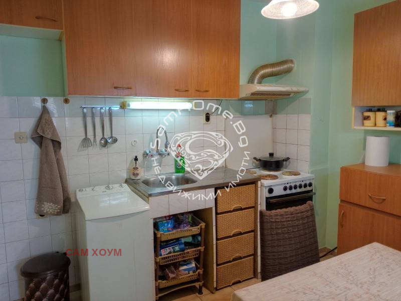 In vendita  2 camere da letto Varna , Chataldga , 92 mq | 64044091