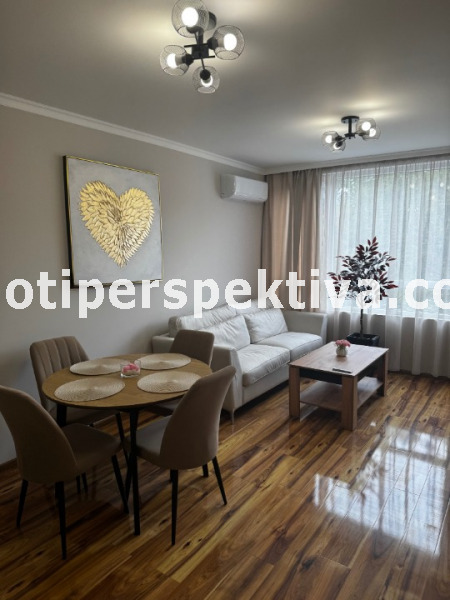 Продава 3-СТАЕН, гр. Пловдив, Център, снимка 2 - Апартаменти - 53810375
