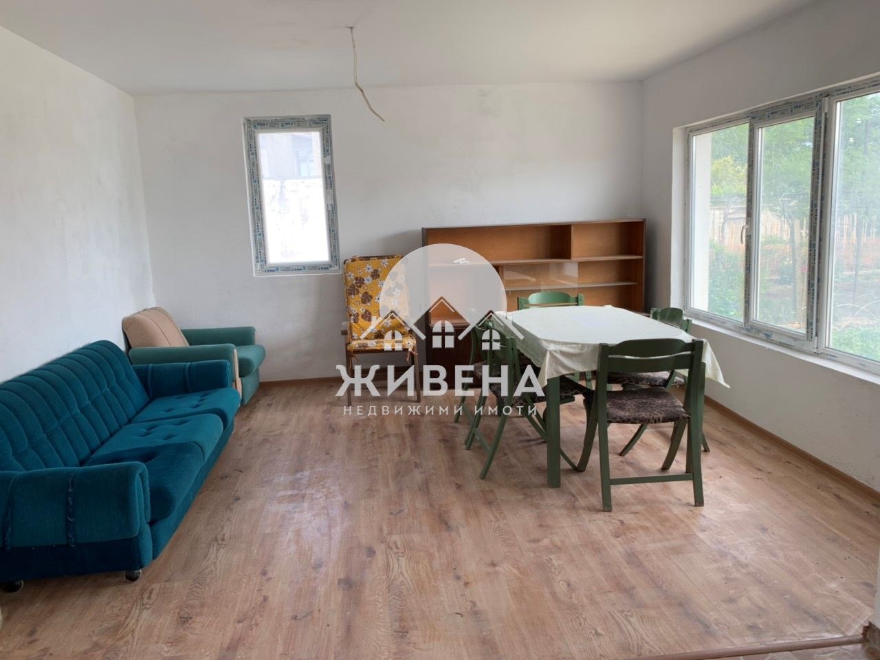 Продава КЪЩА, с. Божурец, област Добрич, снимка 3 - Къщи - 52469402